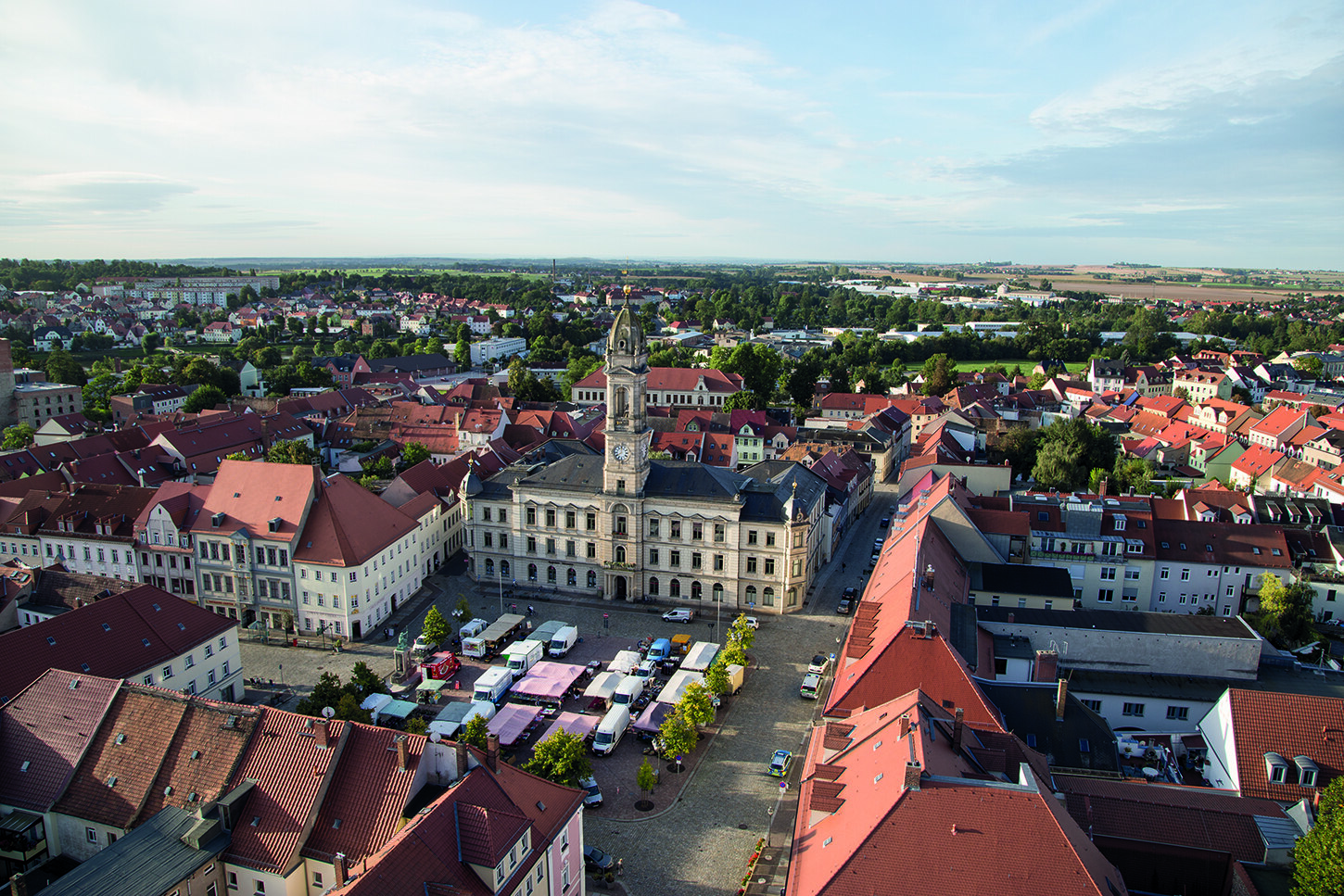 Hauptmarkt Großenhain mit Rathaus